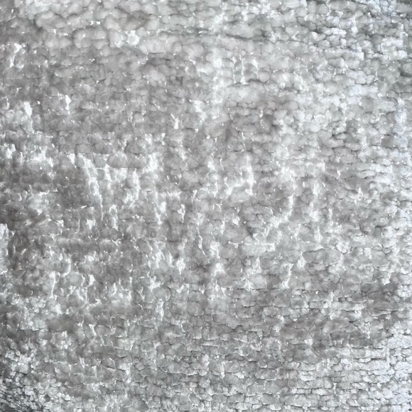 1-NWT CALLISTO HOME VELVET BOUCLE DECORATIVE PILLOW Read descriptions for detail - Picture 10 of 17